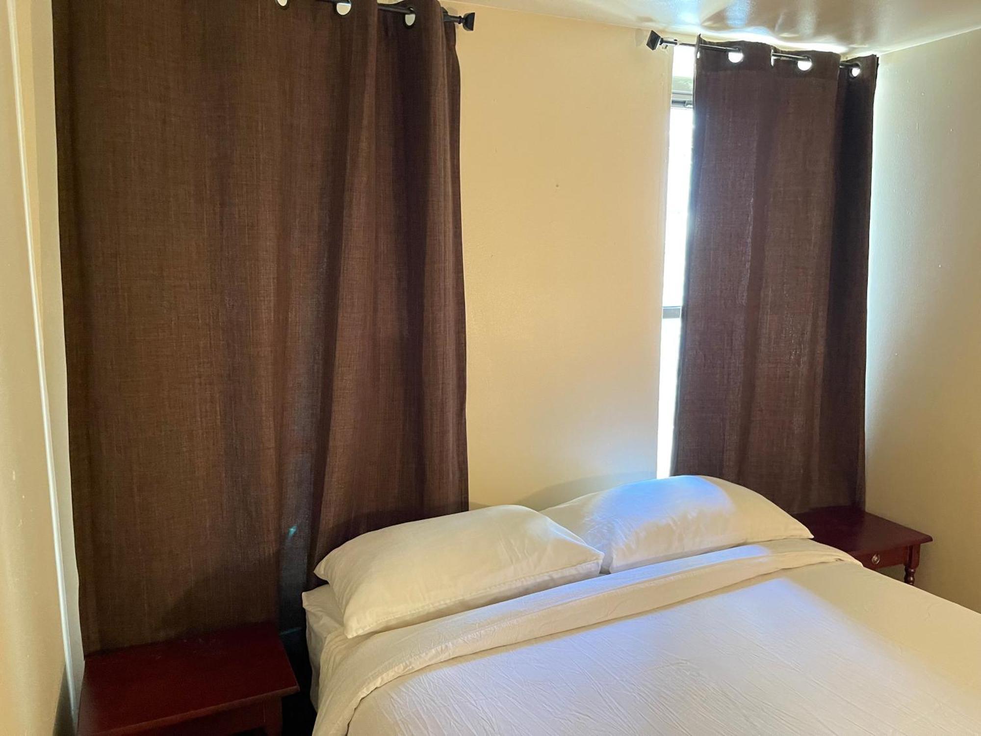 One Bedroom By Month Next To Bronx Zoo Pangsapuri *